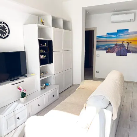 Apartment Casa Paola Imperia